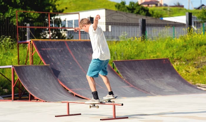 how to make a skateboard rail