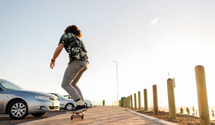 is it illegal to skateboard on the sidewalk