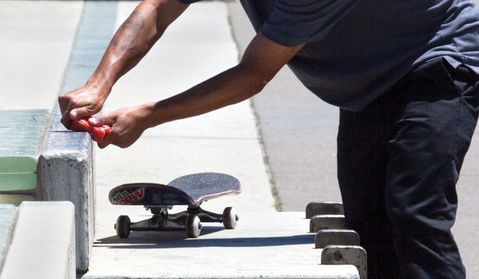 how to make skateboarding wax