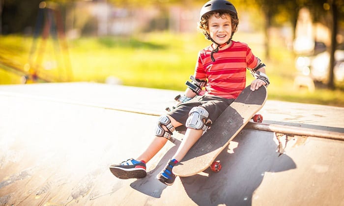 Skateboarding helmets online for kids