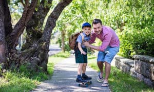 how to teach a kid to skateboard