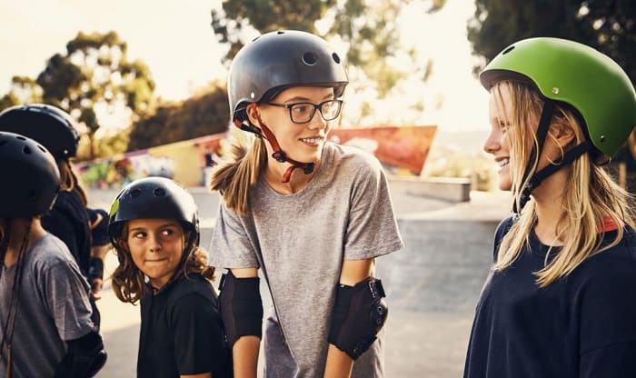 skateboard-helmet-on-head