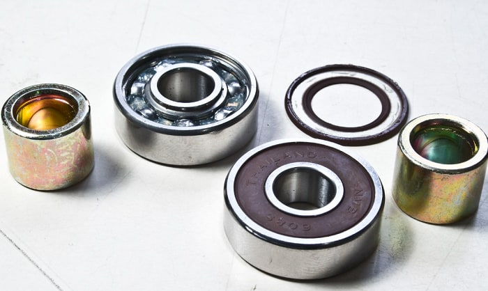 spacers vs no spacers for a skateboard