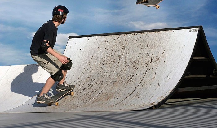 skating-helmets