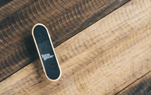 fingerboard-deck