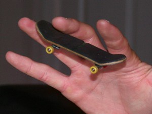 kickflip-a-fingerboard