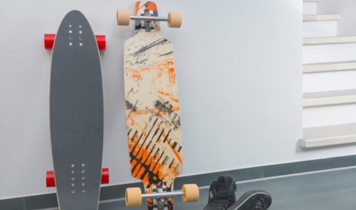 skateboard-with-longboard-wheels