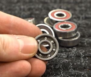 clean-inline-skate-bearings