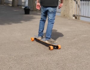 Motor-Power-and-Speed-of-tomahawk-electric-skateboard