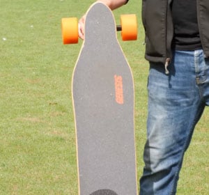 Performance-and-User-Experience-of-tomahawk-electric-skateboard